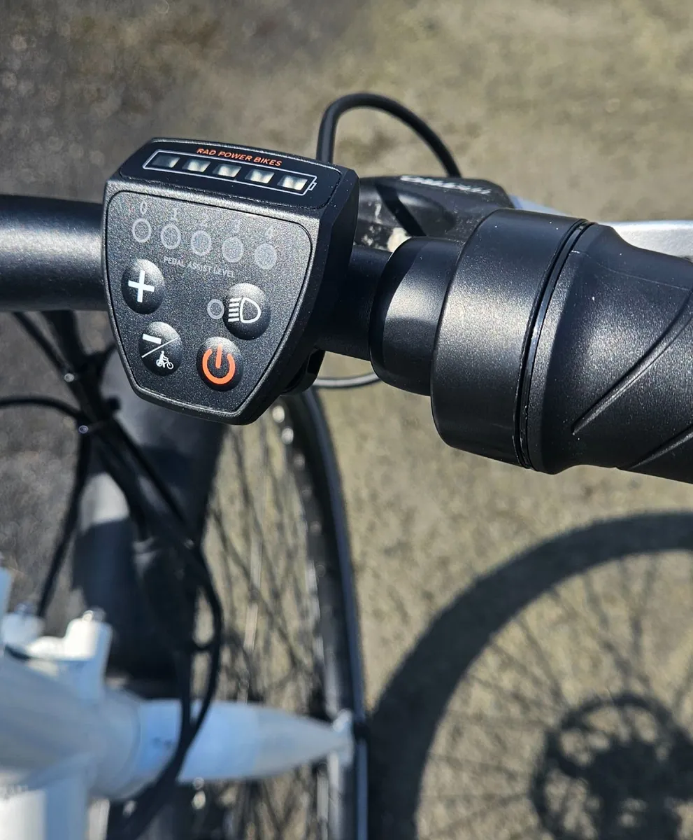 Electric bike - Image 2