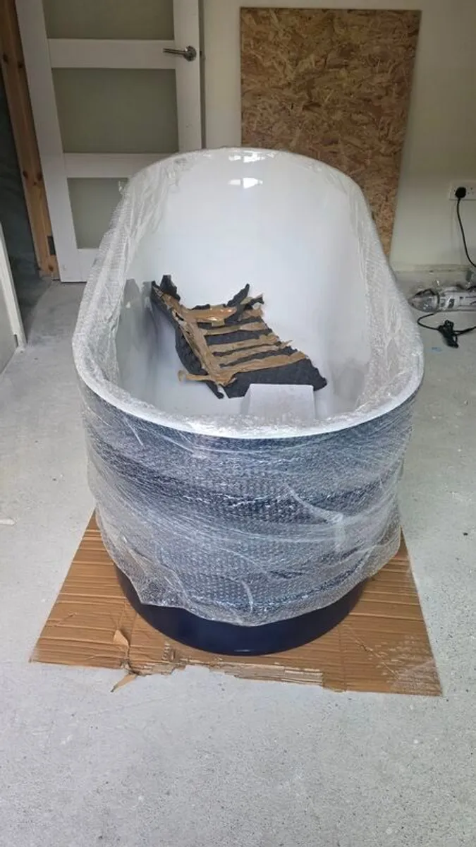 Milano Overton - Regal Blue Modern Freestanding Bath Blue  - 1700mm x 750mm - Image 1