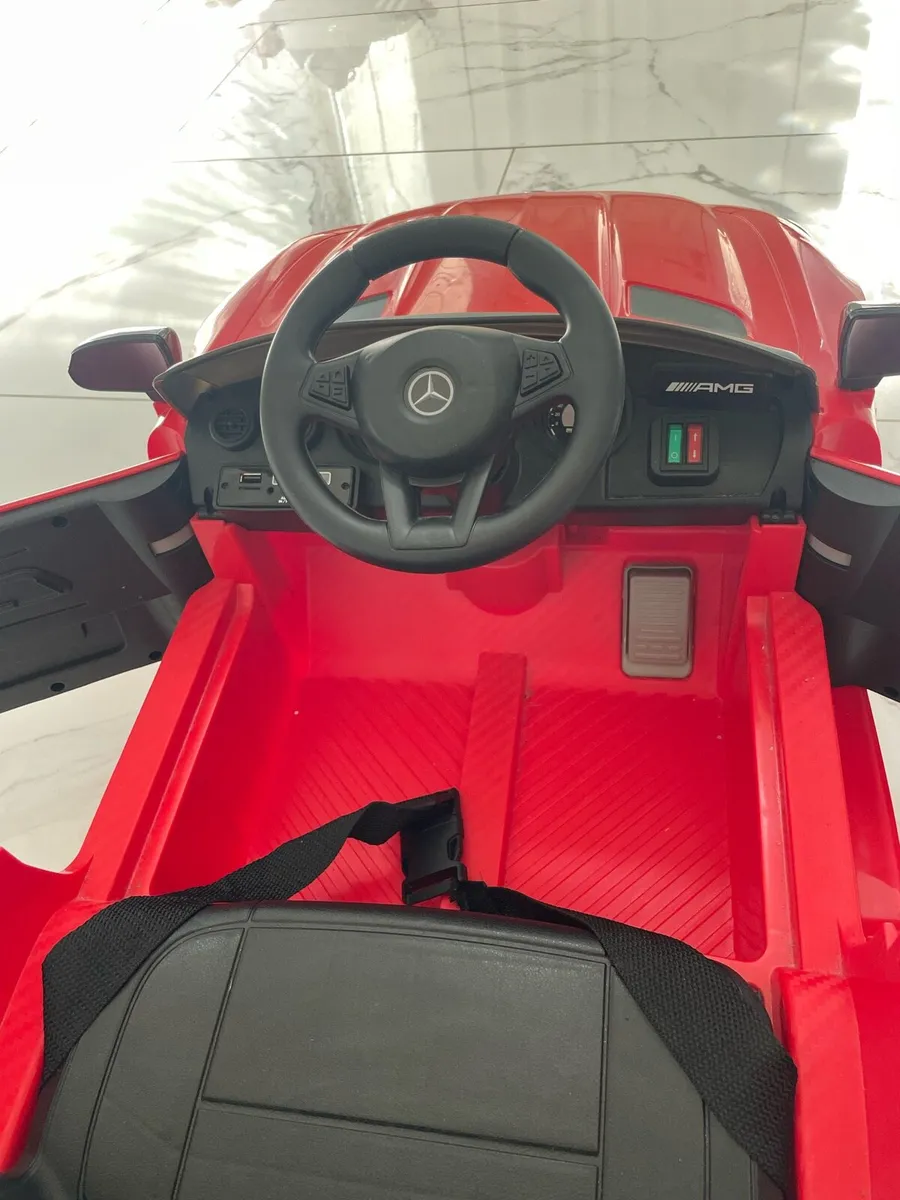 Ride on car - Image 4