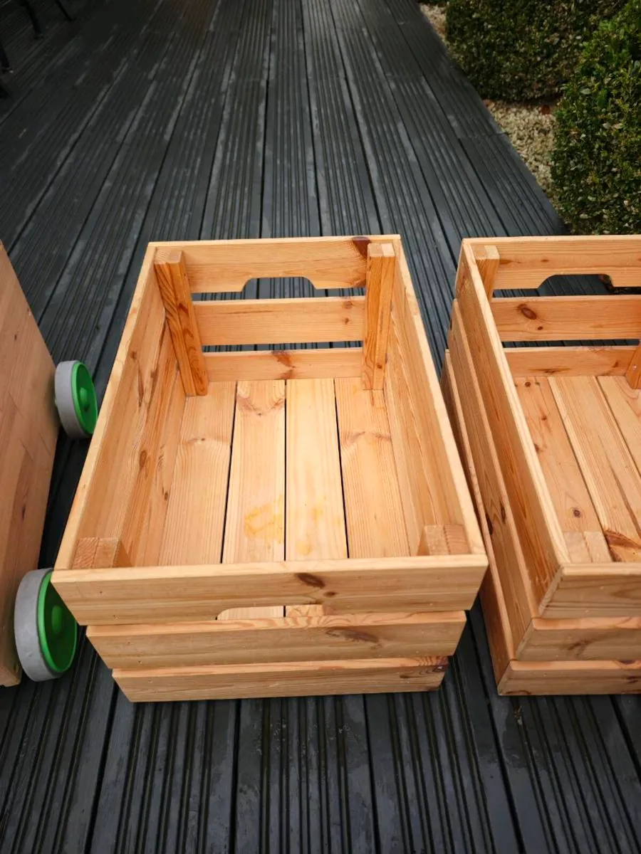 5 Wood box Dublin 18 collection - Image 4