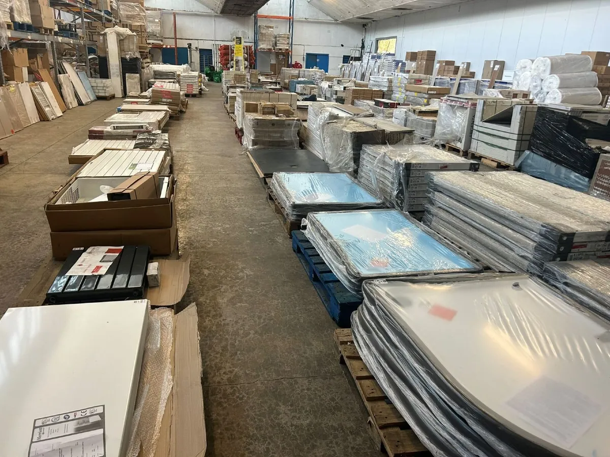 Bathroom/flooring /carpet auction - Image 3