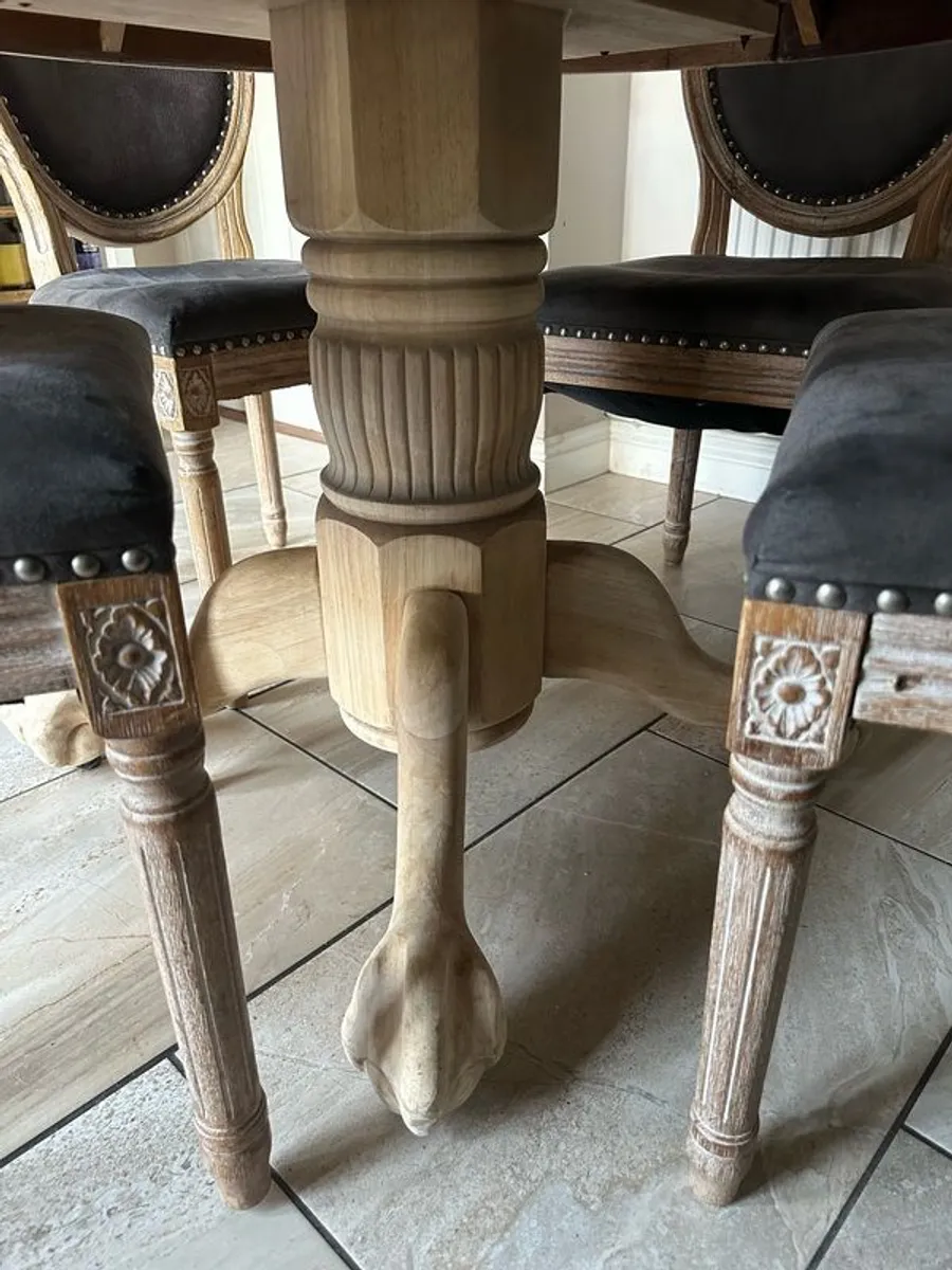 Beautiful Solid Wood Dining Table + 6 Chairs (Glass Top ) - Image 3