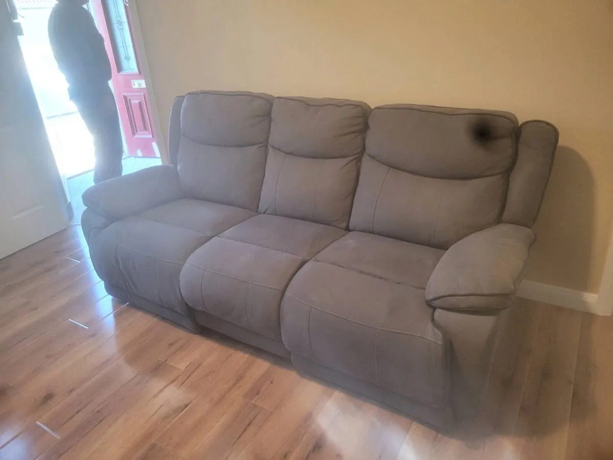 3 1 1 seater couches in grey colour - Image 1