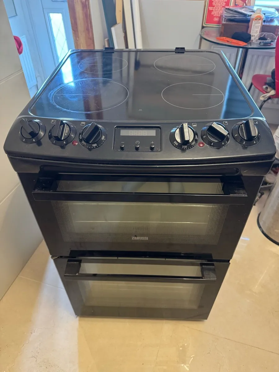 Zanussi 55cm Double Oven Black Cooker - Image 3