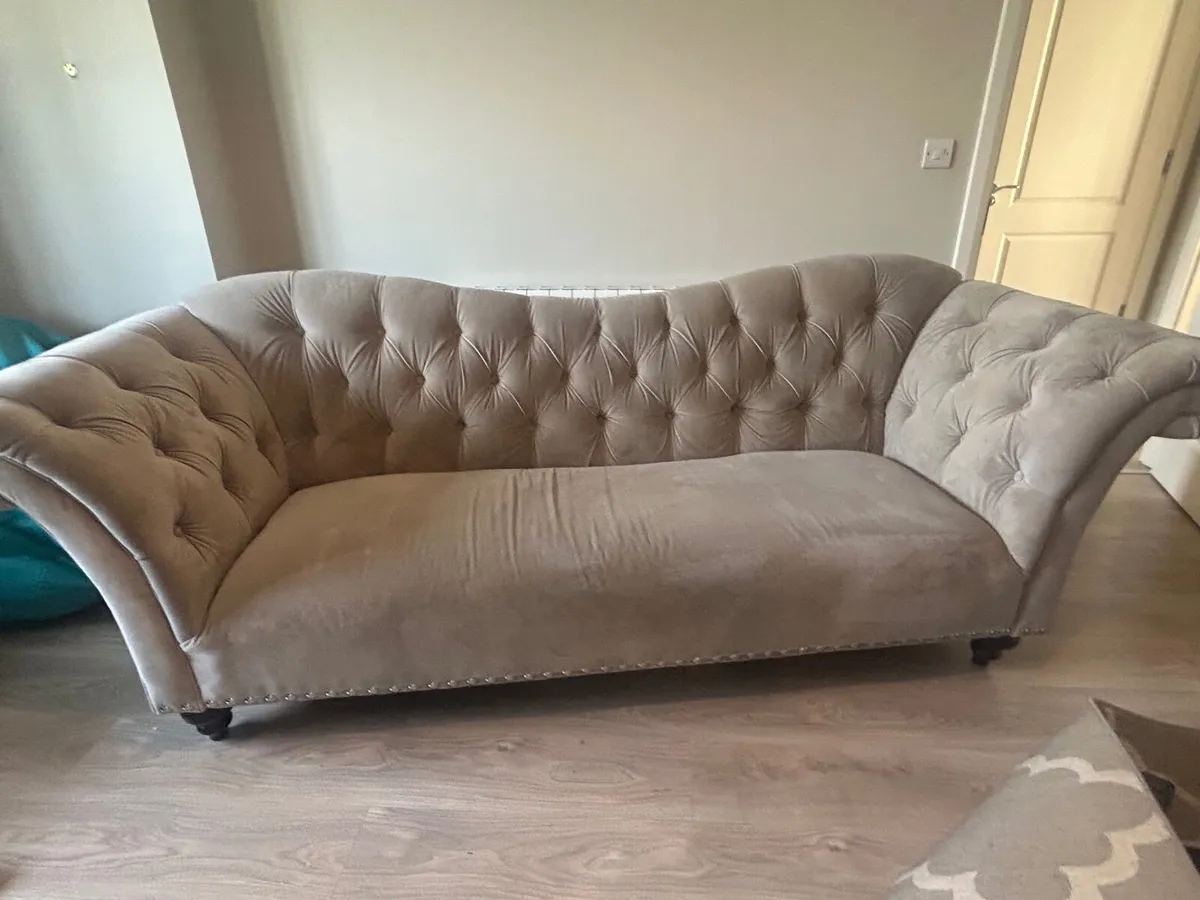3 Seater sofa excellent condition - Image 1