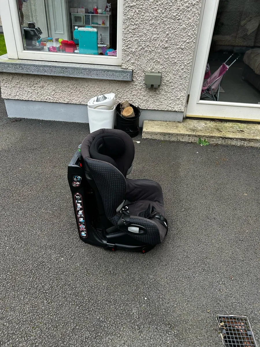Car Seat - Image 3