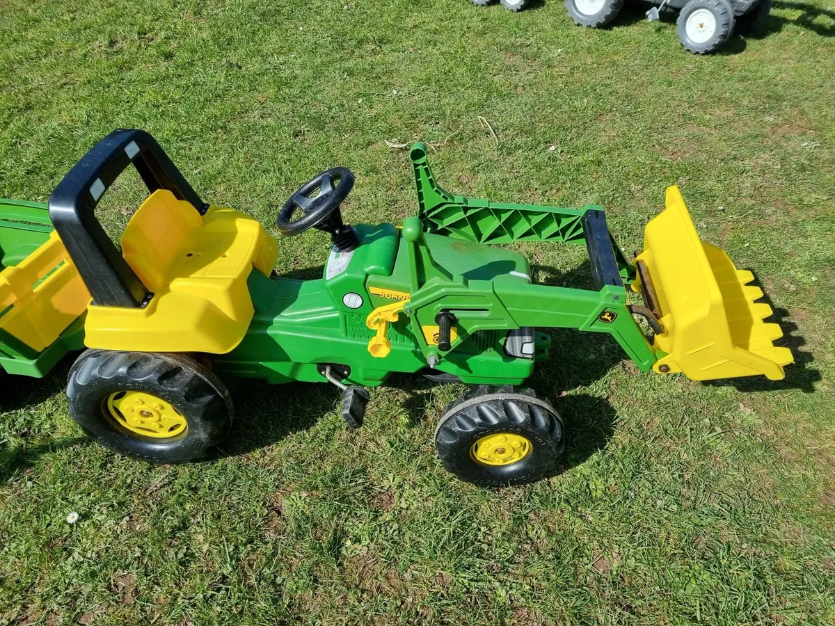 Ride-on Tractor: John Deere, Pedals - Image 2
