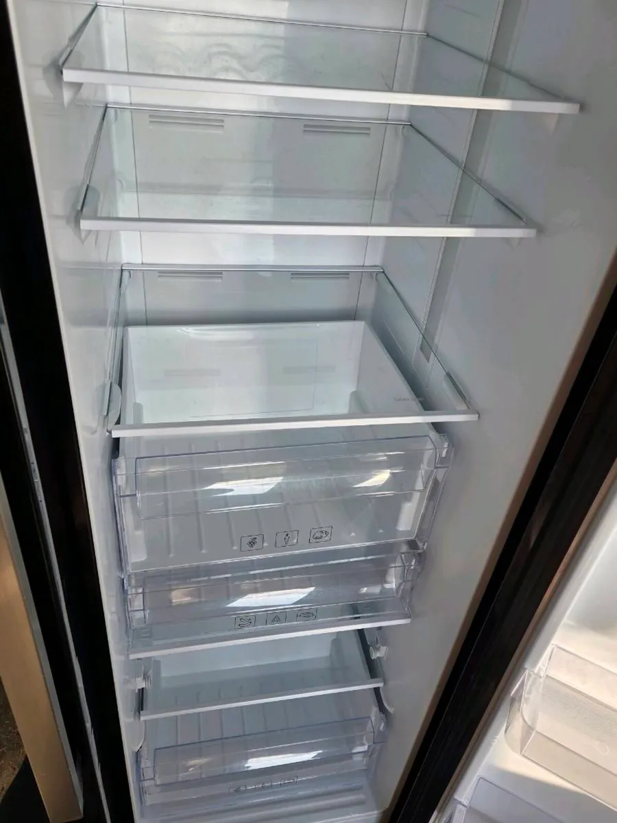 Beko American style fridge freezer in black with d - Image 3