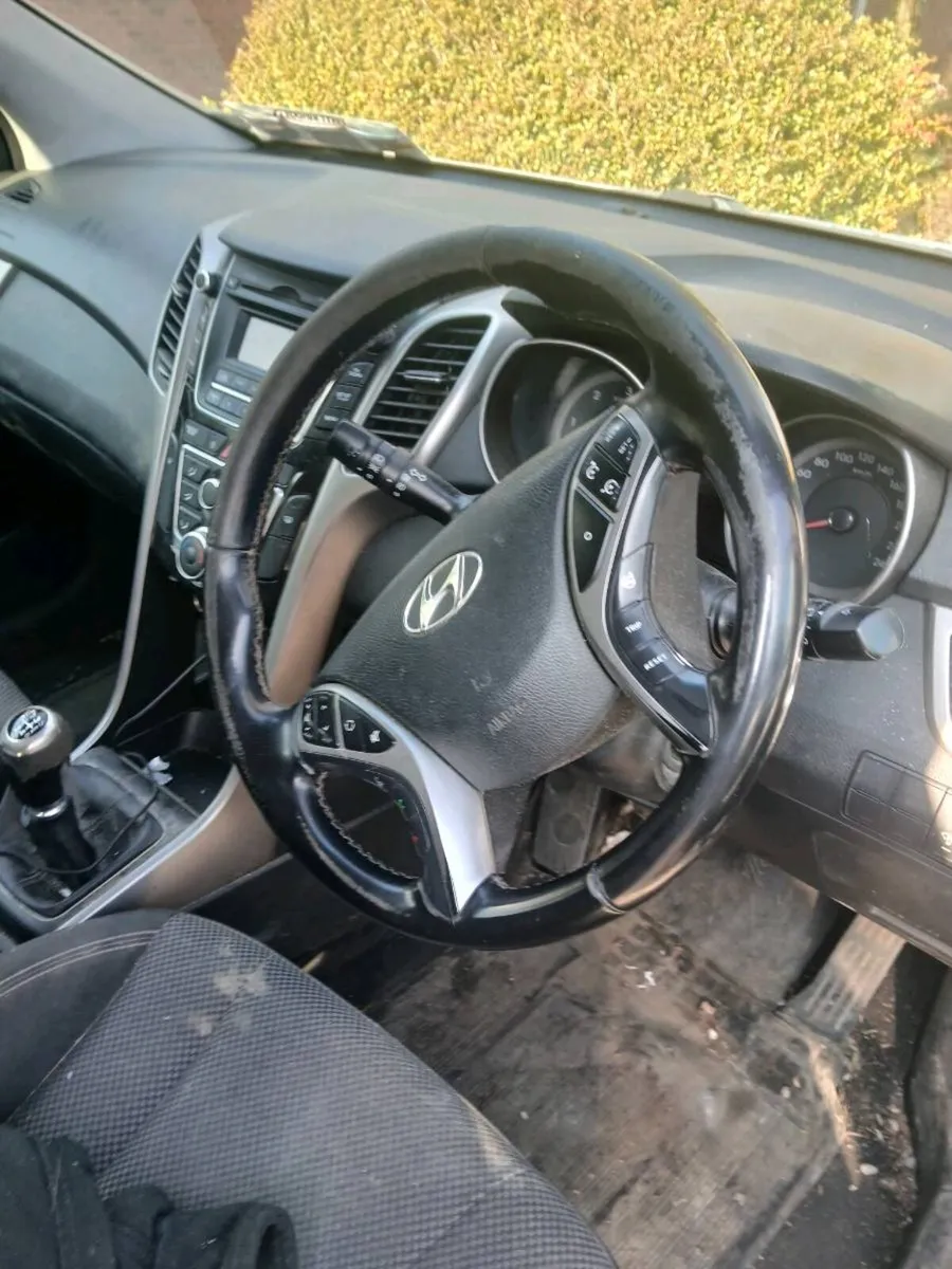 Hyundai Van - Image 2