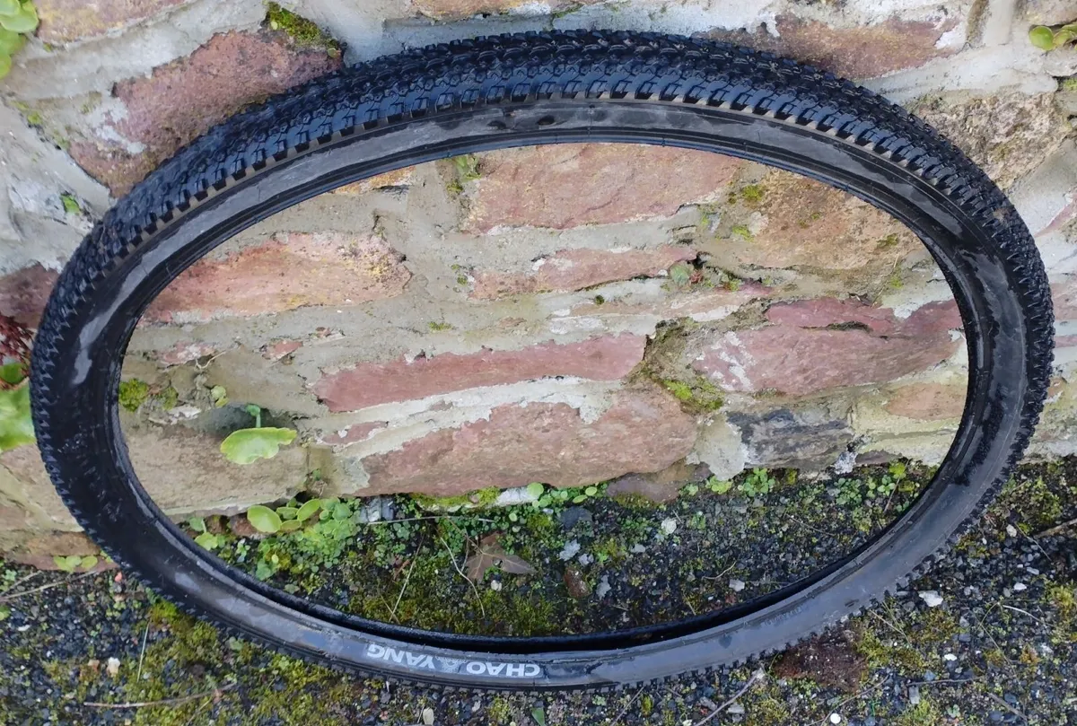 bike tyre 29x2.10 - Image 1