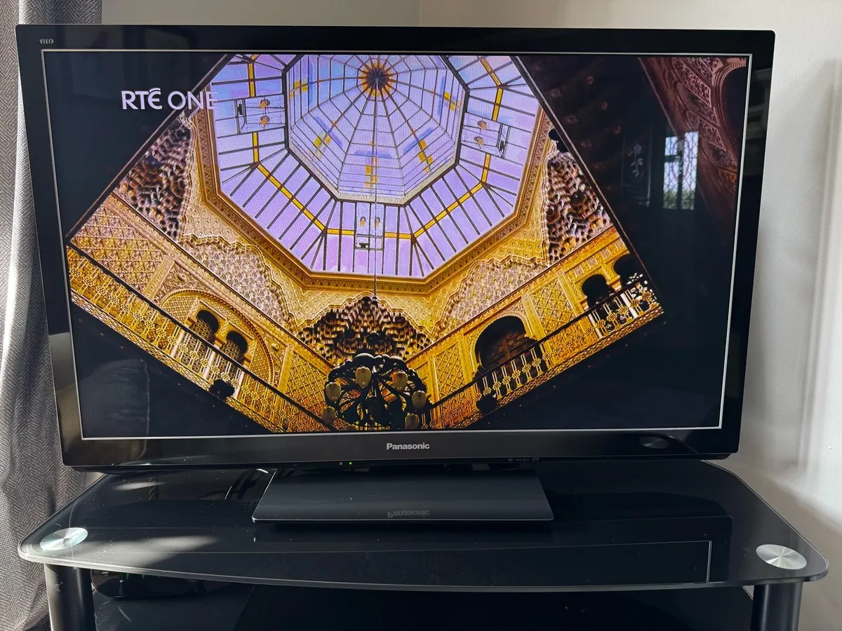 Panasonic 42” Plasma 3D TV & Player & Disks - Image 2