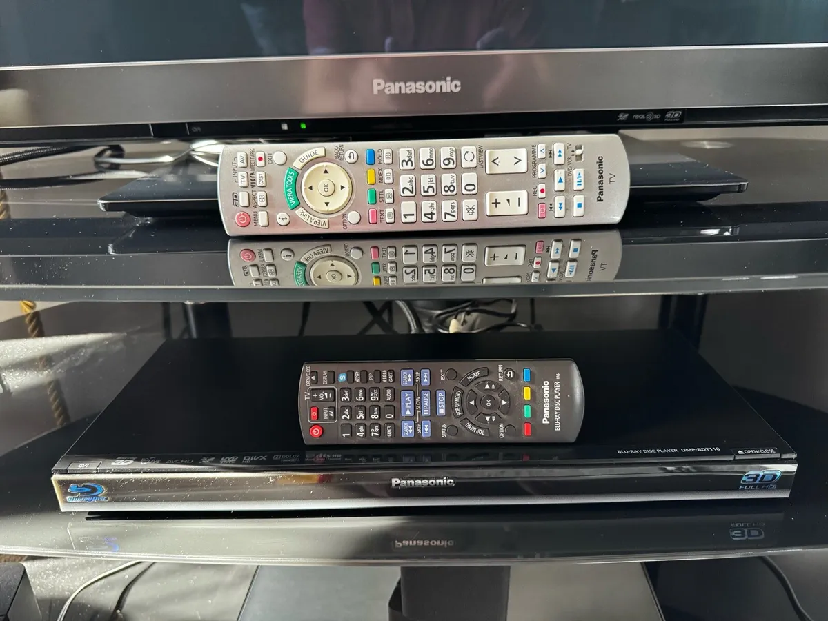 Panasonic 42” Plasma 3D TV & Player & Disks - Image 3