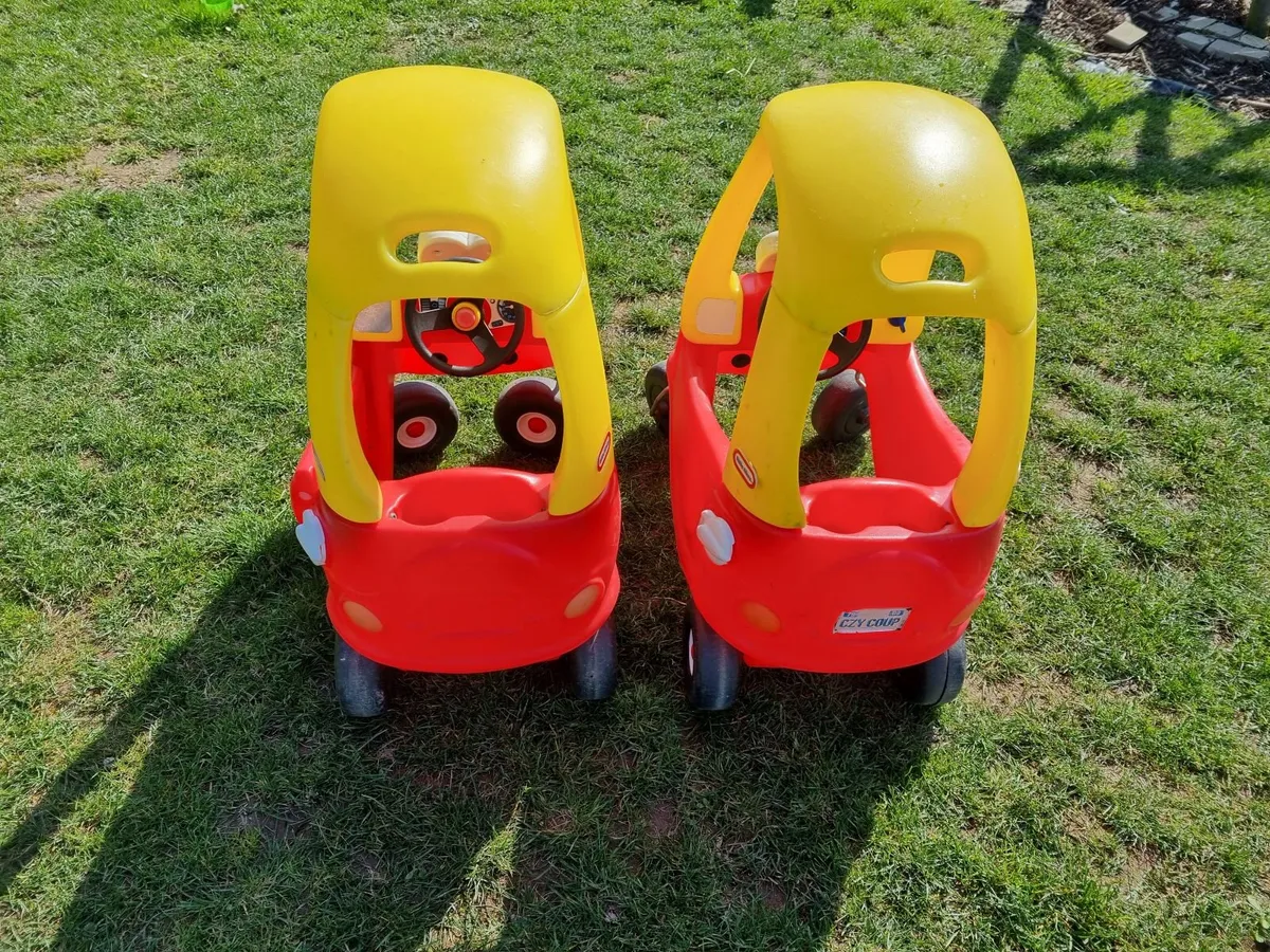 Little Tikes Cozy Coupe Ride Ons & Petrol Pump - Image 3