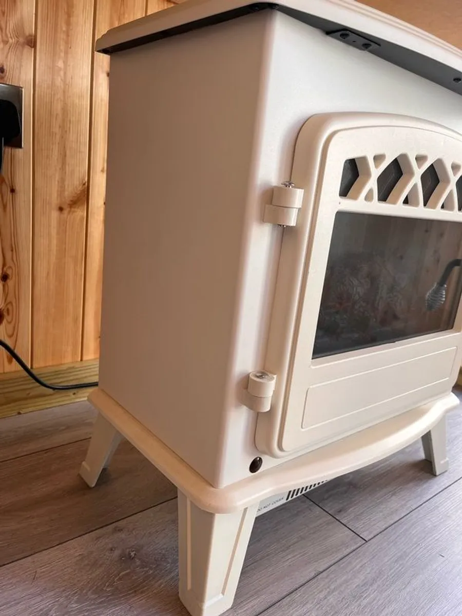 Free standing Woodburner effect LED fire - Image 2