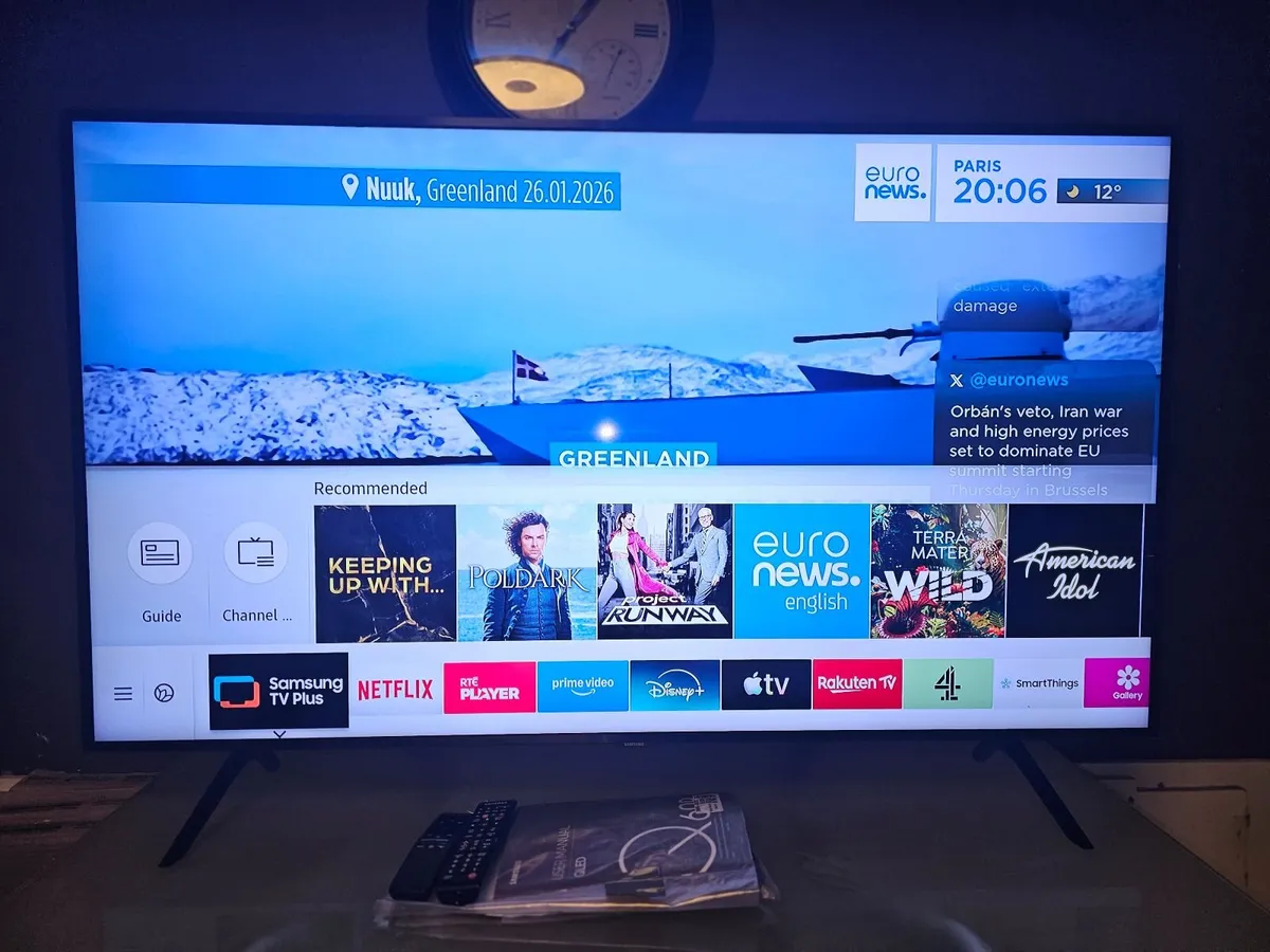 55" Samsung Quantum 4K HDR Smart QLED TV X 2 Remot - Image 1