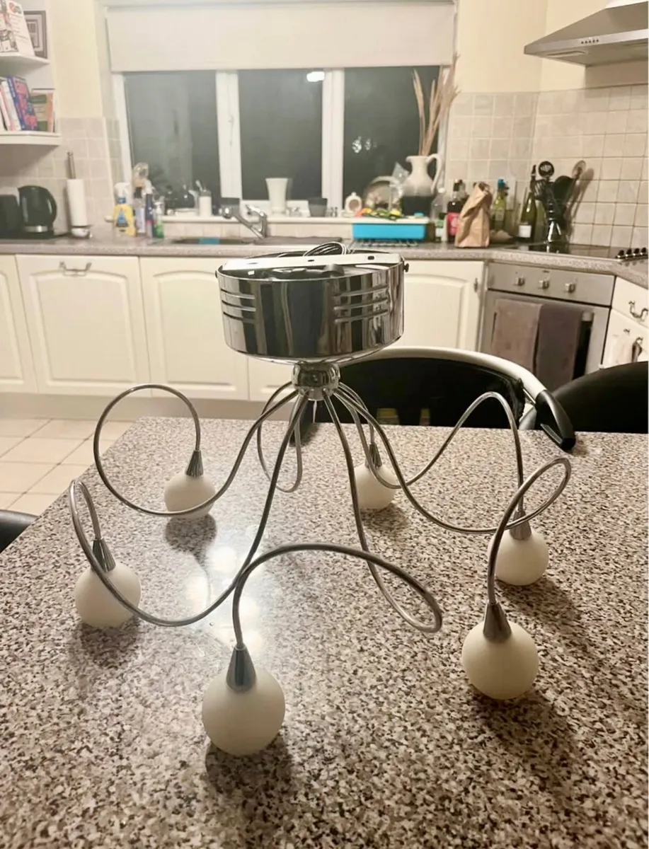 White glass pendant light - Image 1