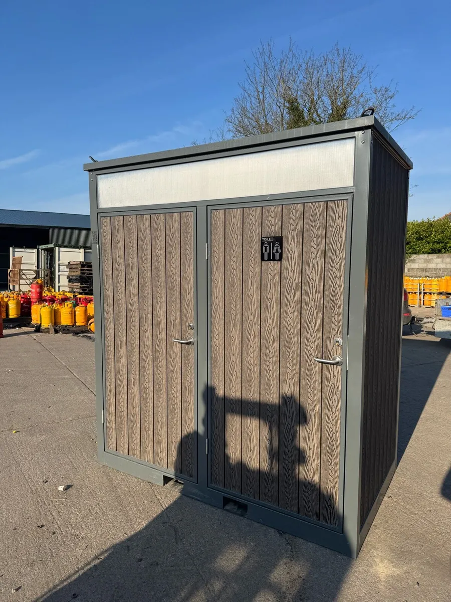 Double toilet block - brand new - Image 3