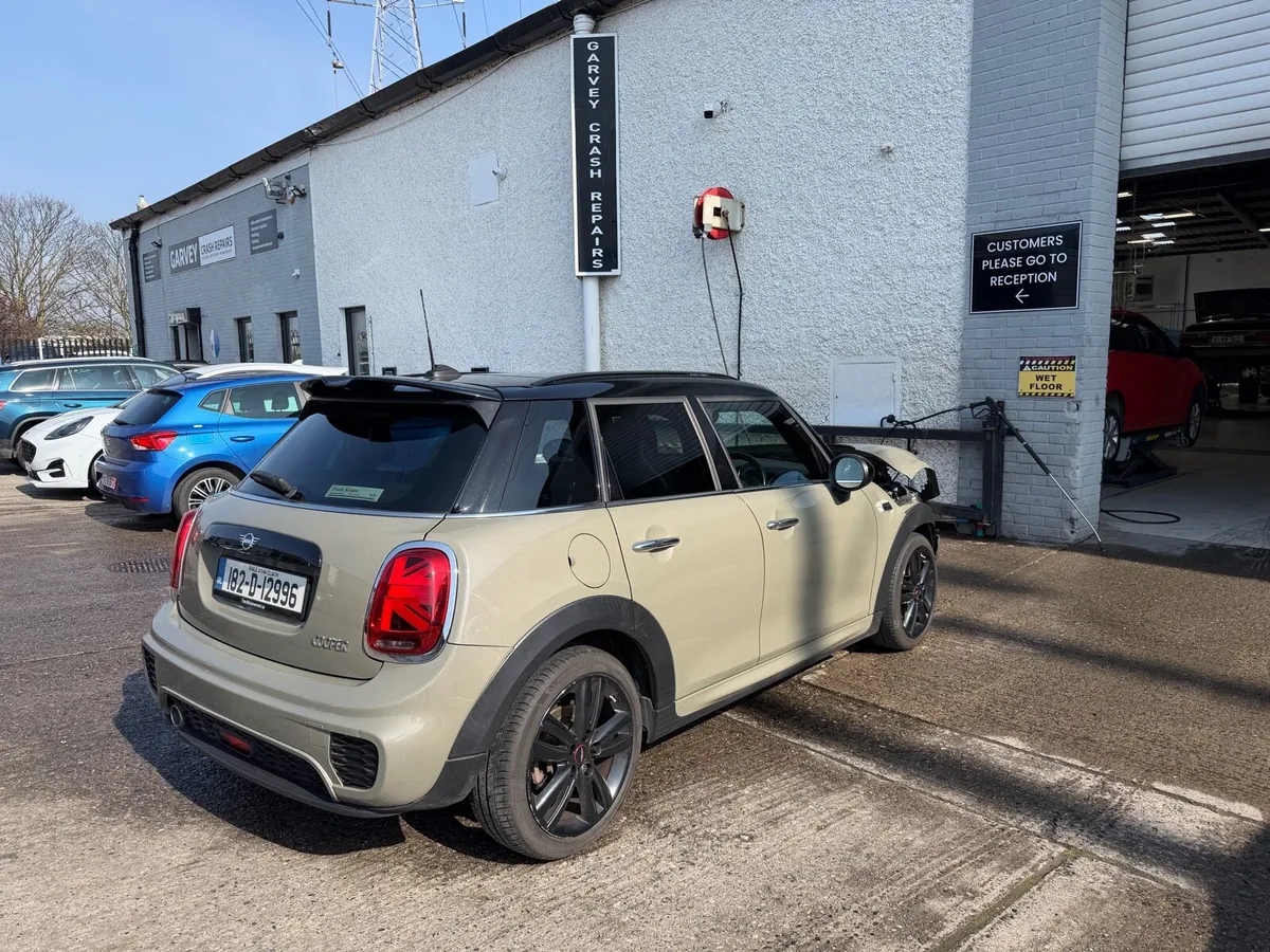 Mini Cooper - Image 4