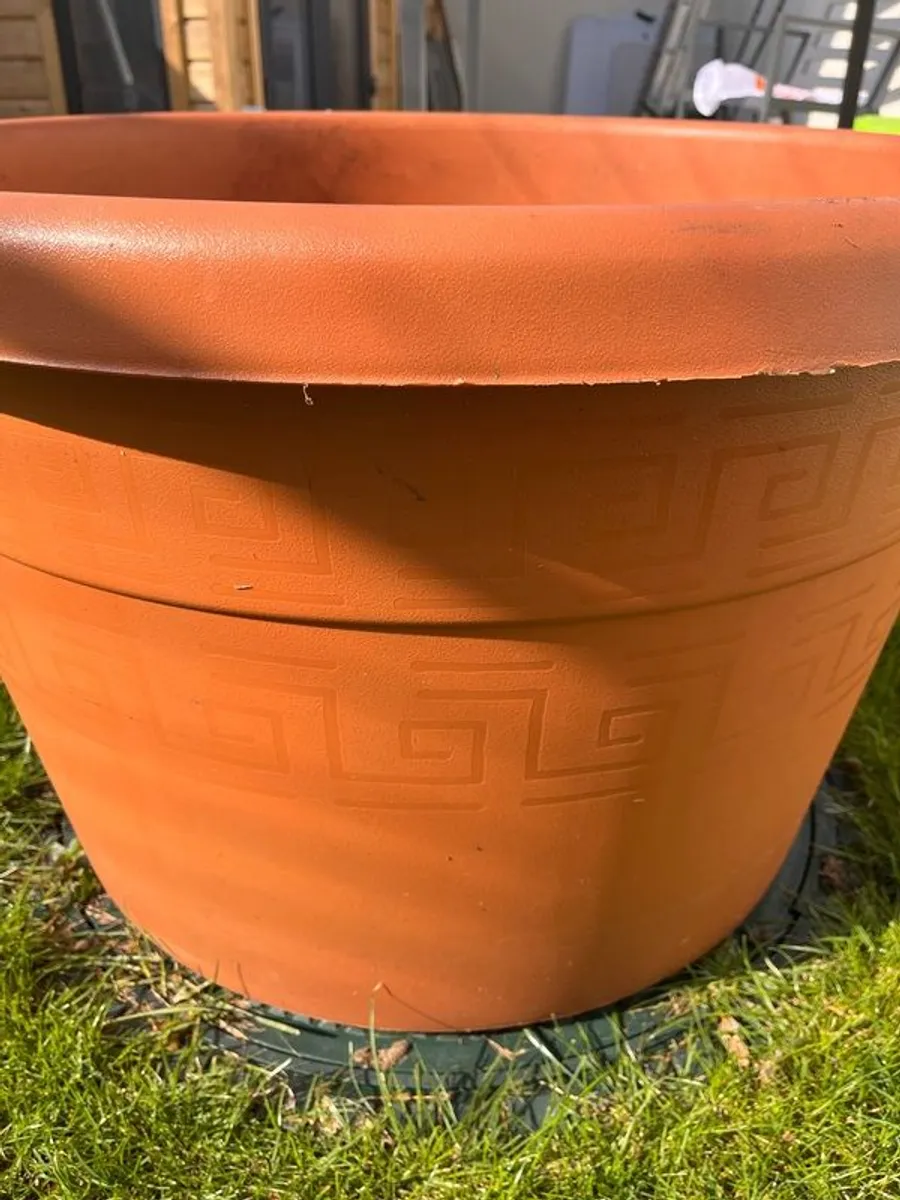 Extra Large Terracotta Colour plastic Planter - Image 1