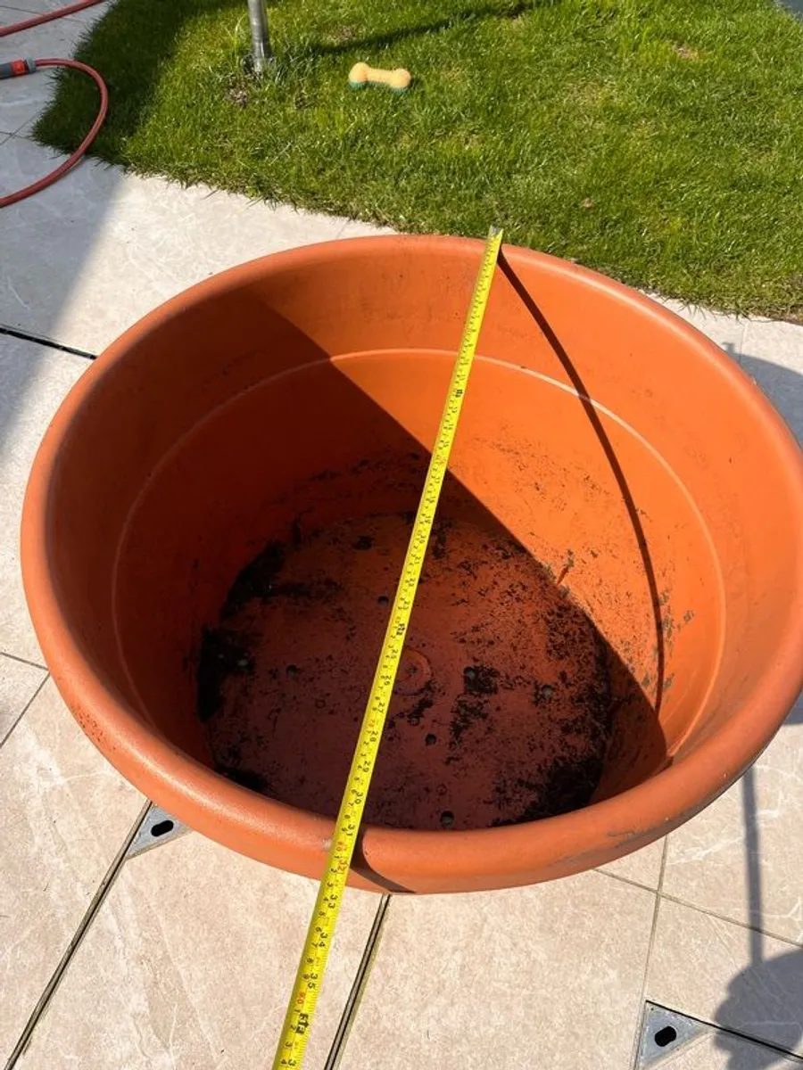 Extra Large Terracotta Colour plastic Planter - Image 4