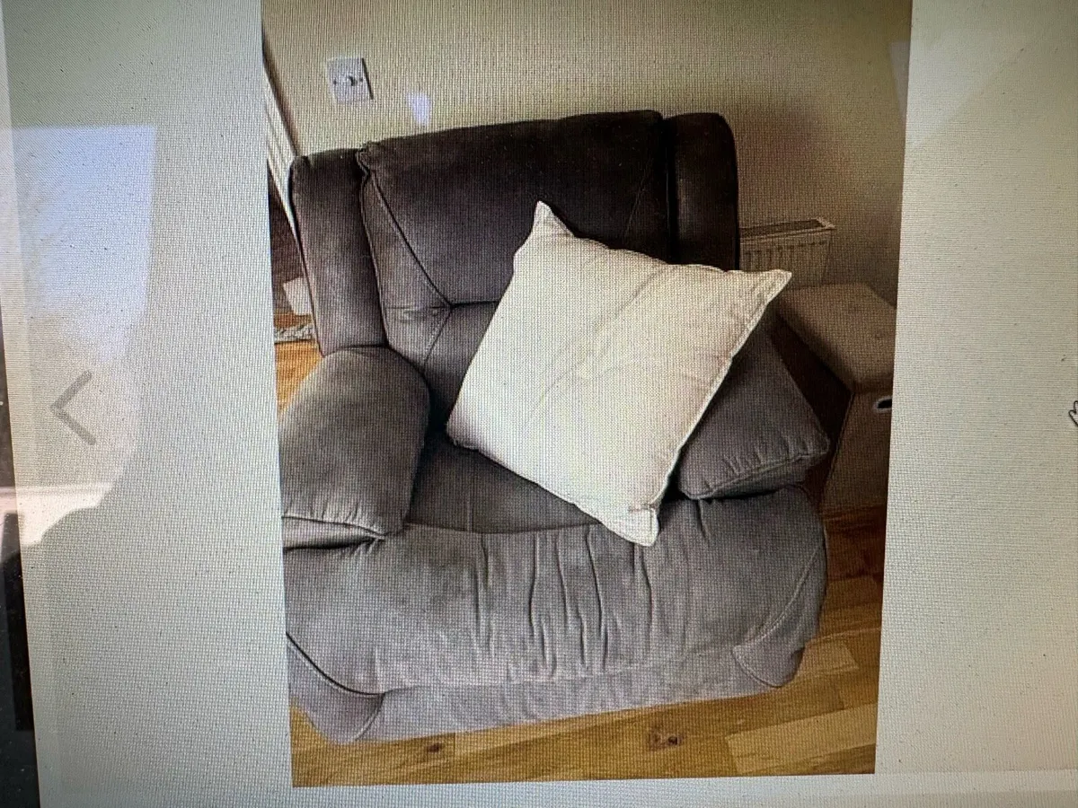 3 seater& 1 seater recliner - Image 2
