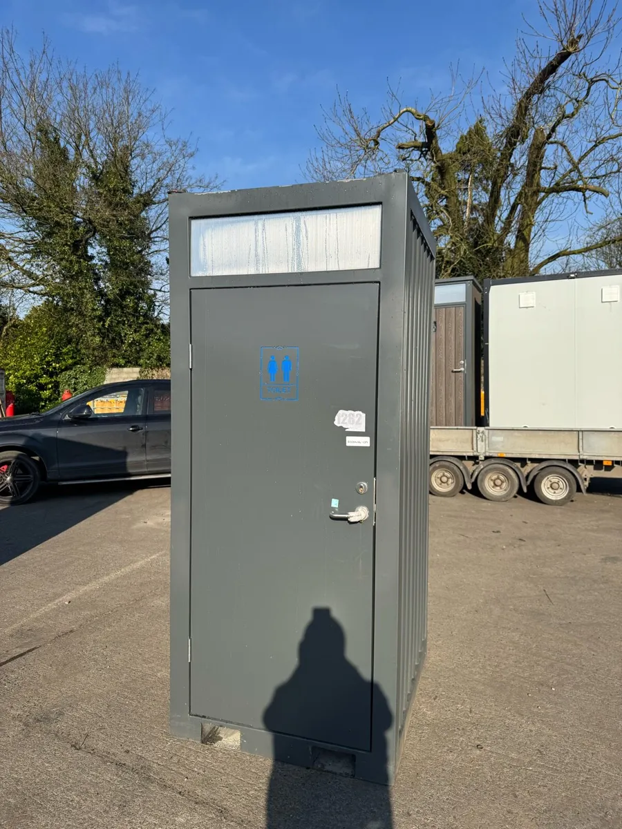 Single toilet block. Toilet shower block - Image 4