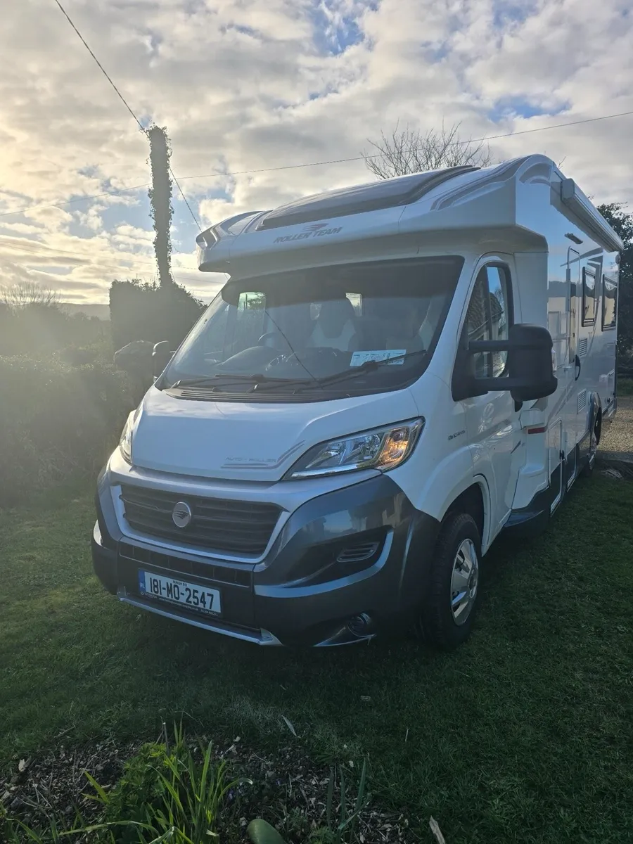 2018 Roller Team Auto-Roller 747 - Image 3