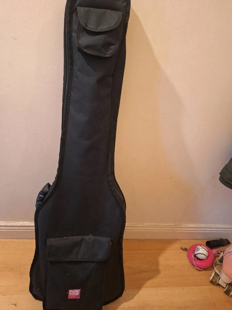 Left handed bass guitar - Image 1