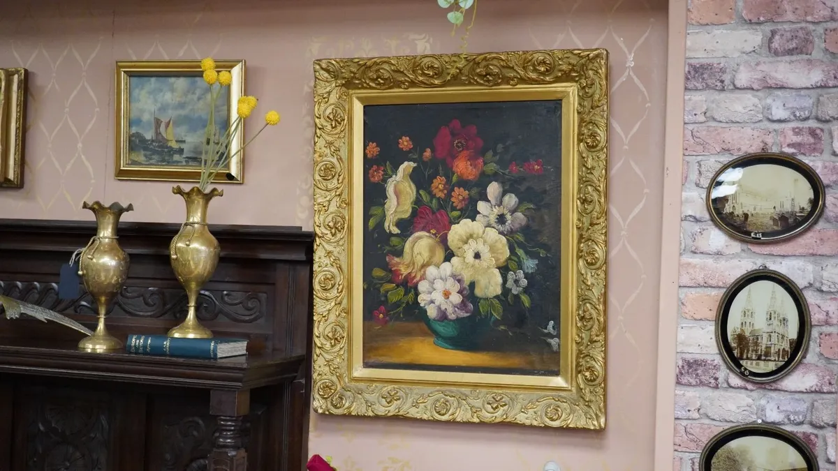 Floral Still Life Oil Painting in Ornate Gilt Fram - Image 1