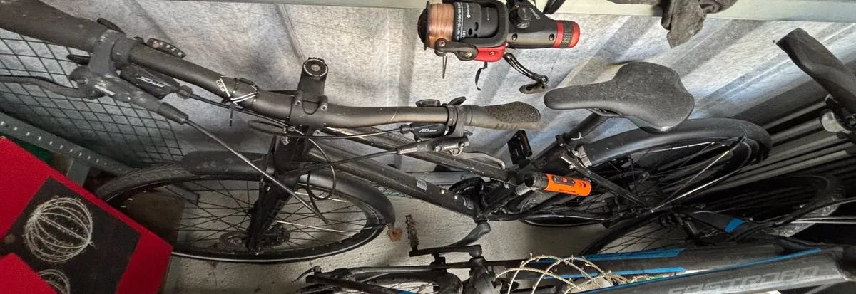 Women’s Bike MERIDA CROSSWAY 100 WOMENS HYBRID - Image 2