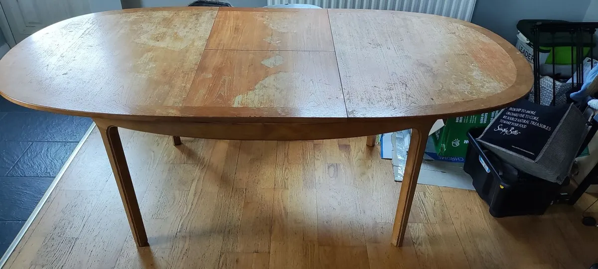 Kitchen table - Image 2