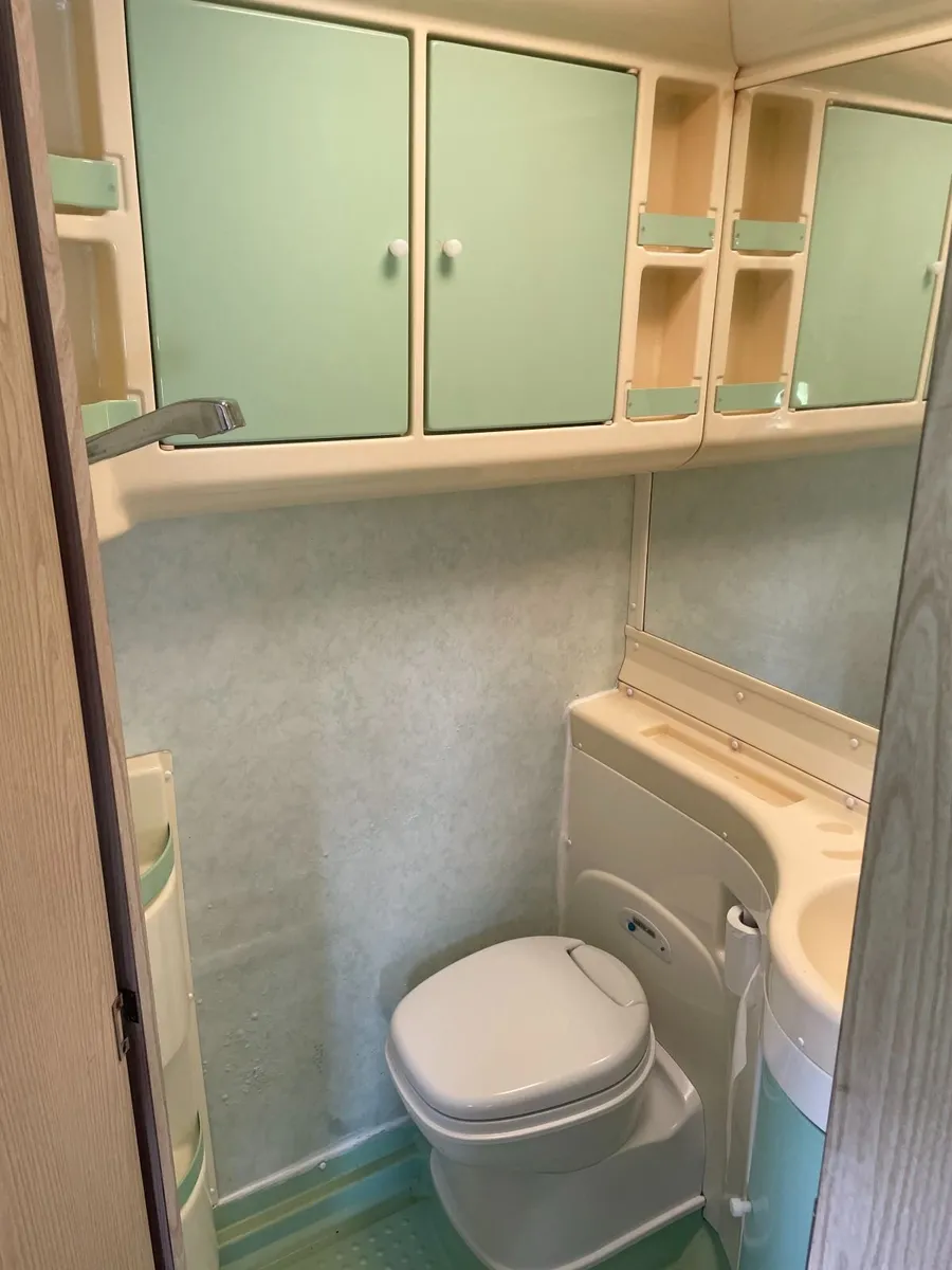 Camper Van - Image 2