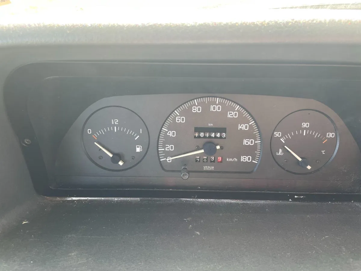 Camper Van - Image 3