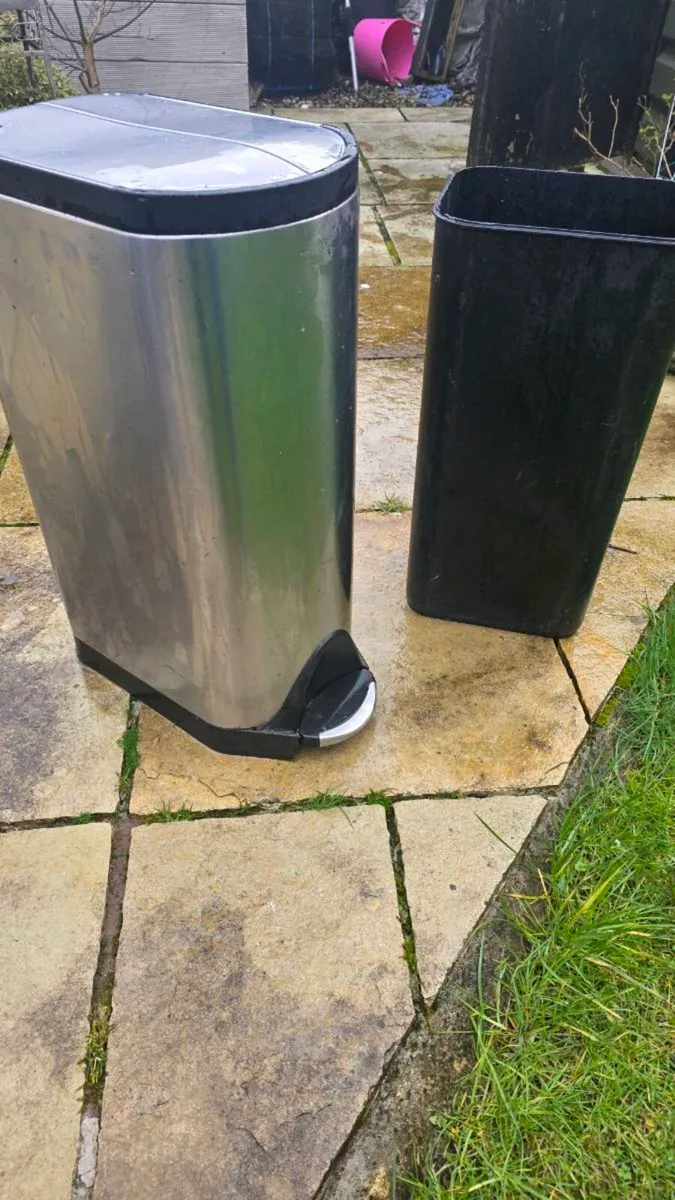 Simple Human 60ltr Bin - Image 2