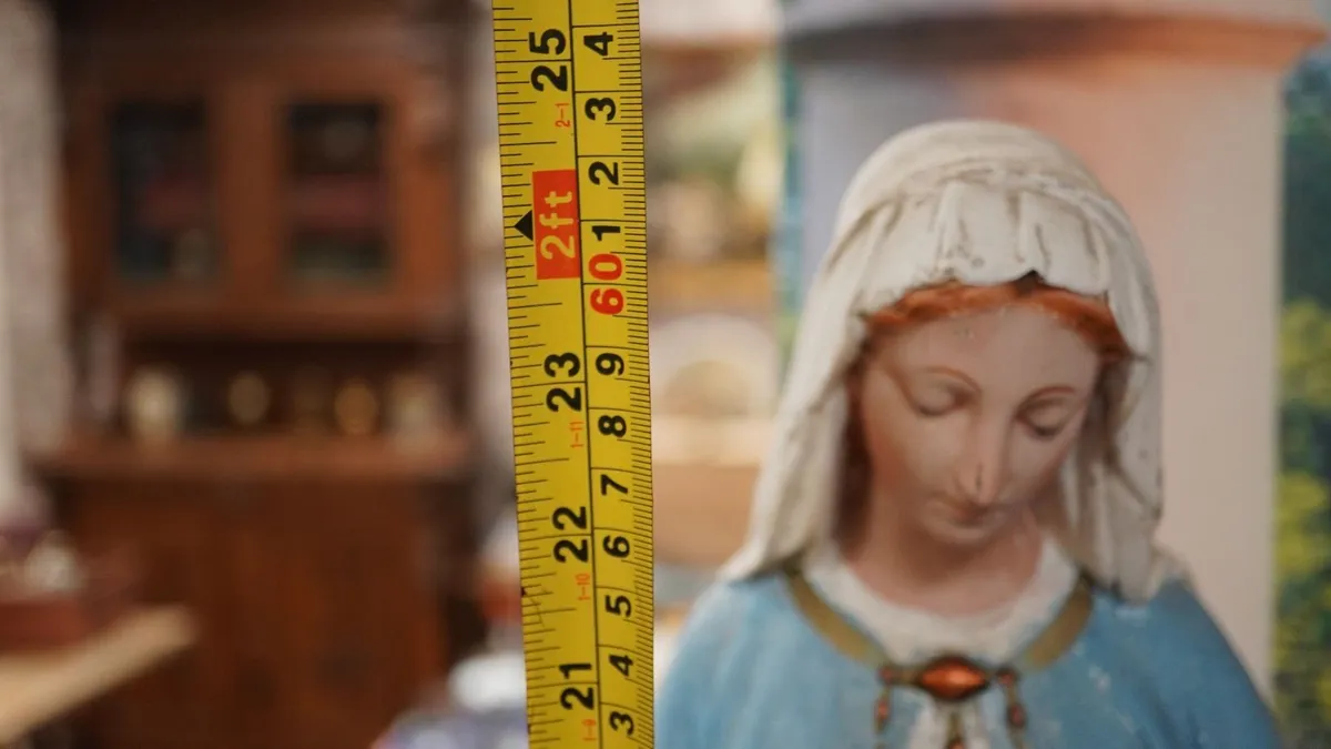 Vintage Madonna Statue - Image 4