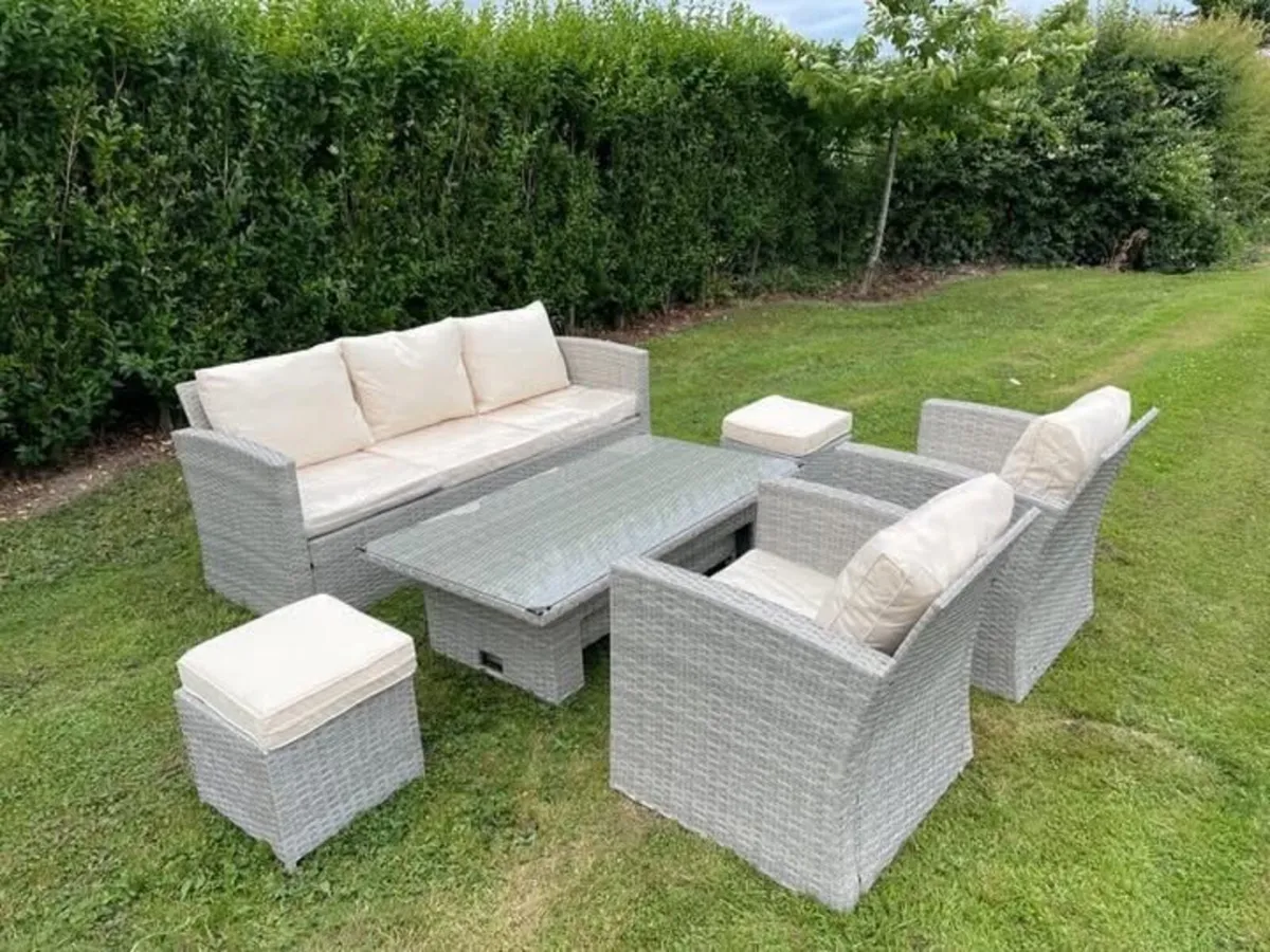 LUXURY GARDEN RATTAN FURNITURE + TABLE - DELIVERY - Image 2