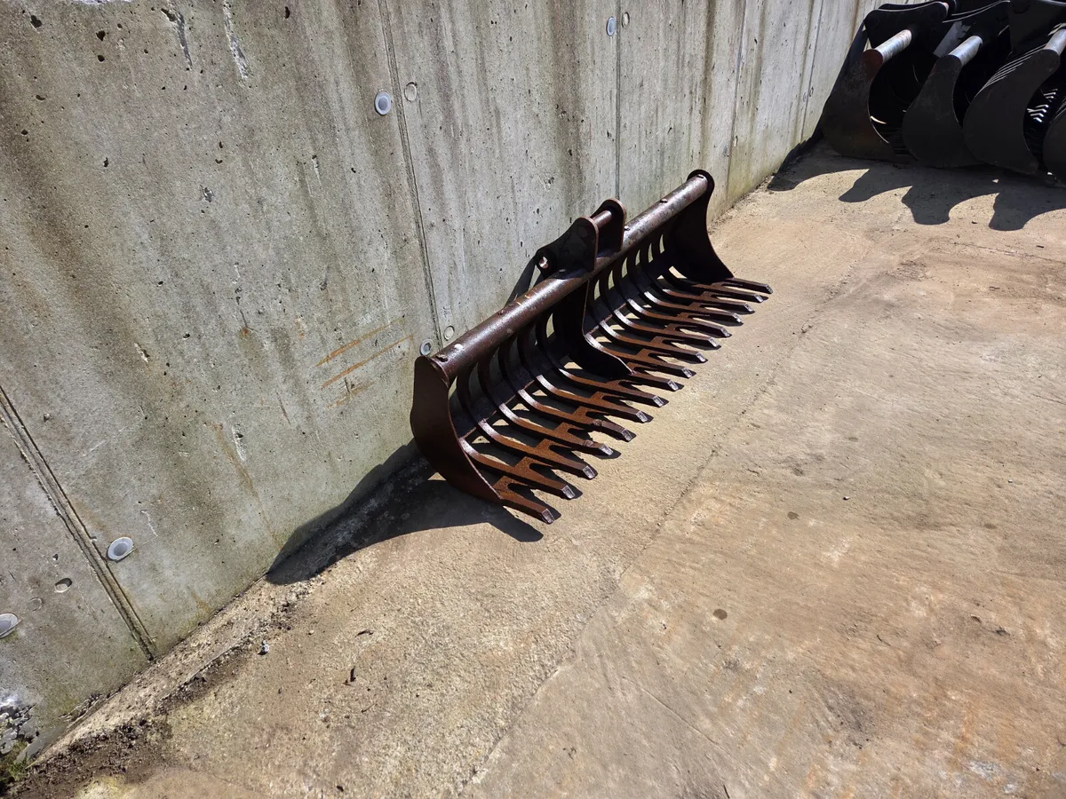 TAKEUCHI TB 125  228 230  RAKING - Image 3