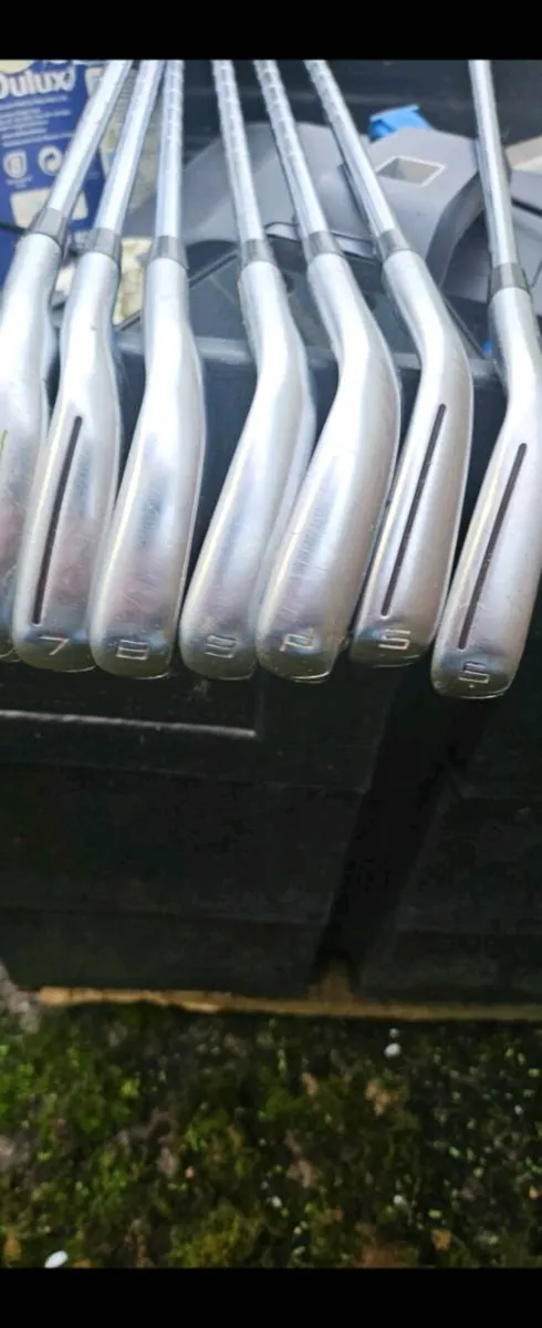 Taylormade P790 Irons - Image 1