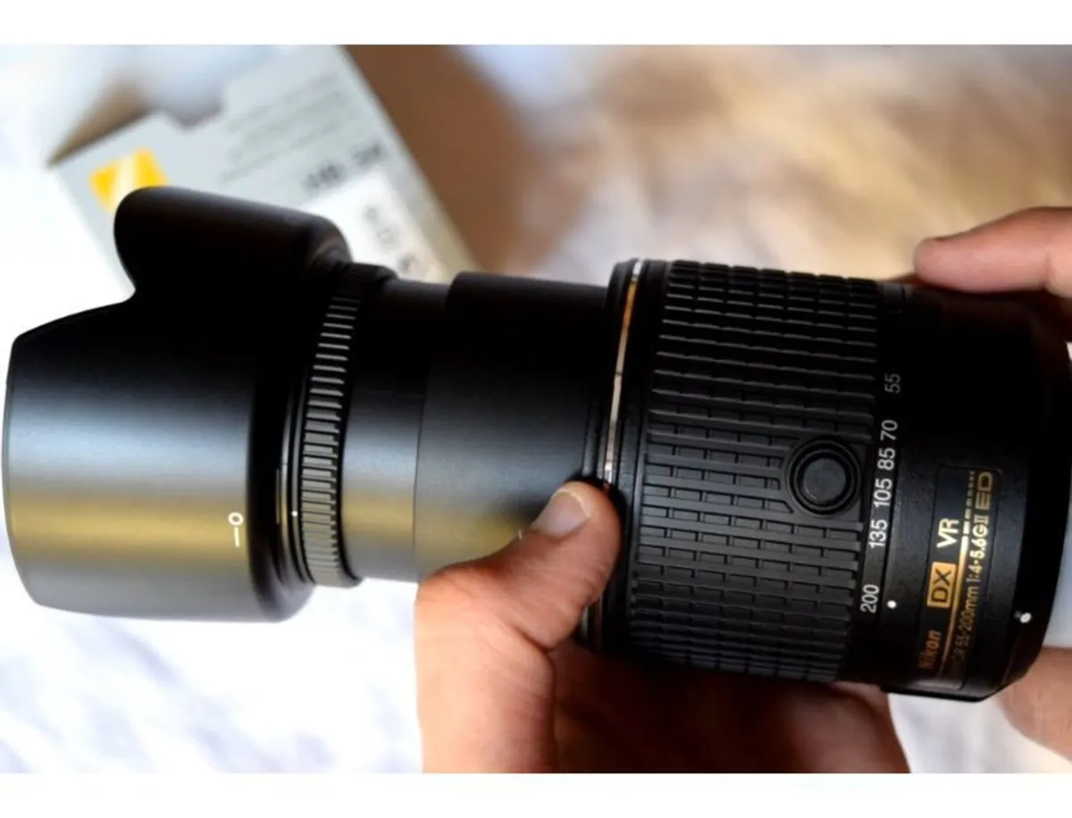 HB34 Lens Hood for Nikon 55 200mm Bayonet - Image 3