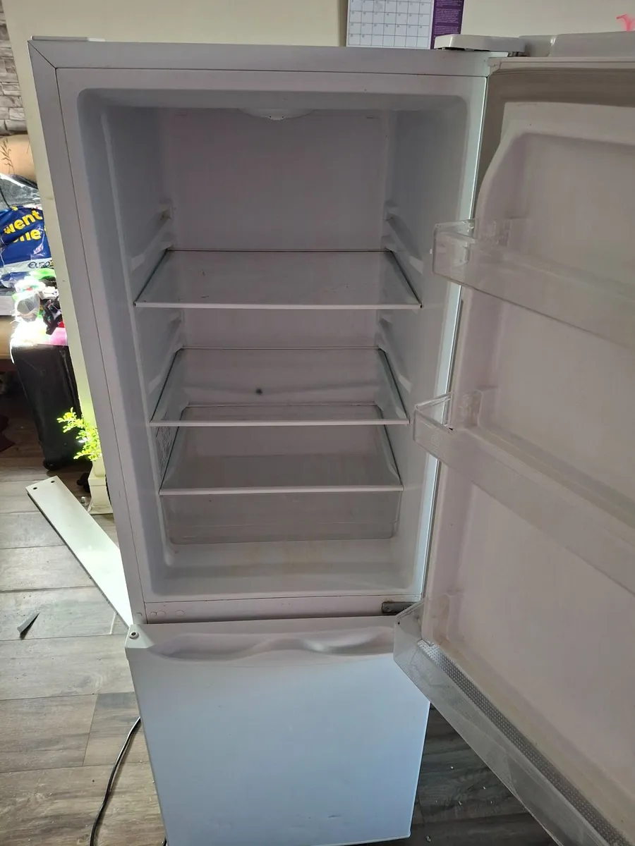Fridge freezer - Image 4