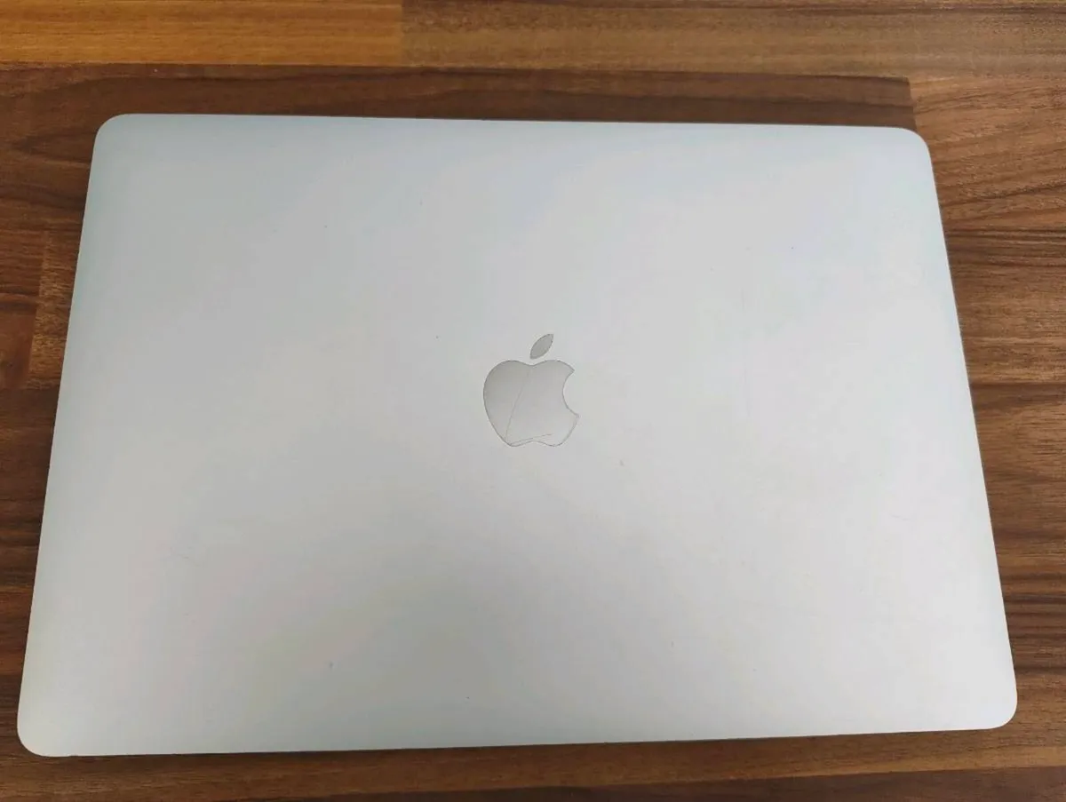 MacBook Air M1 512gb - Image 1