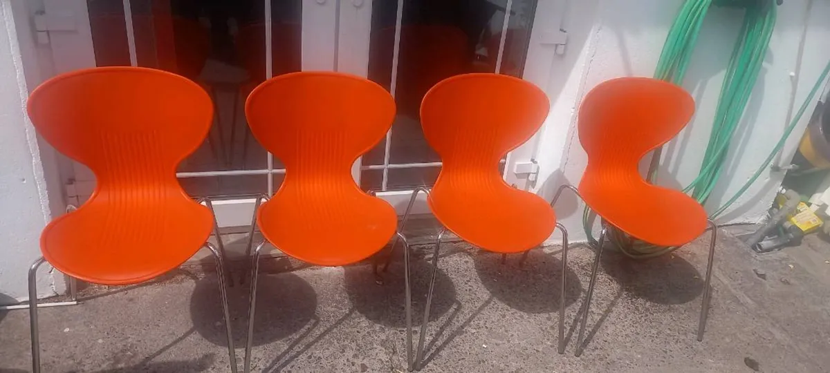 Sienna stackable Orange/Chrome chairs (x4) - Image 2