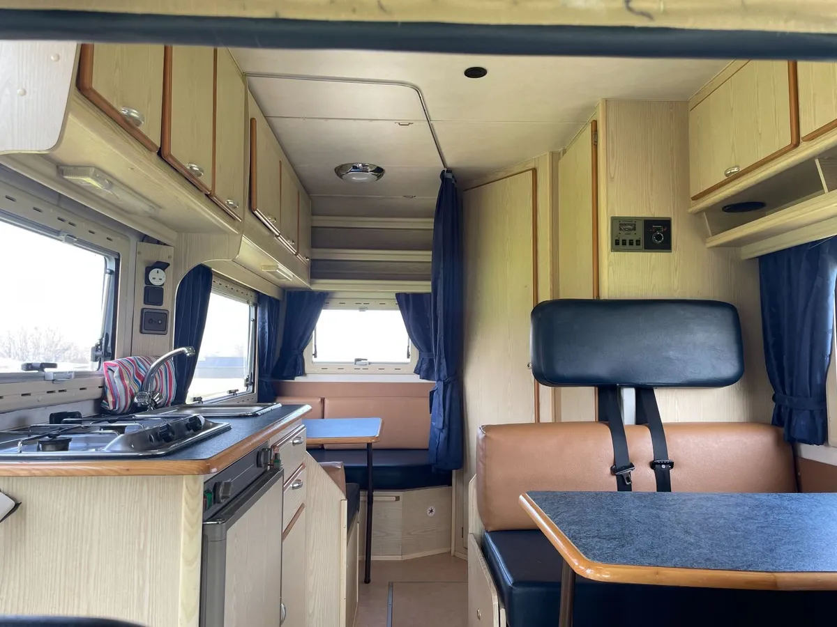 Camper Van - Image 4
