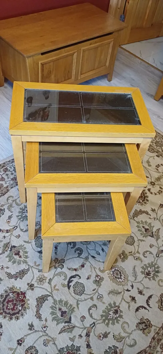 Nest of tables - Image 2