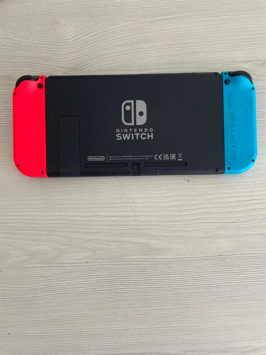 Nintendo switch with Mario kart and Mario bros - Image 3