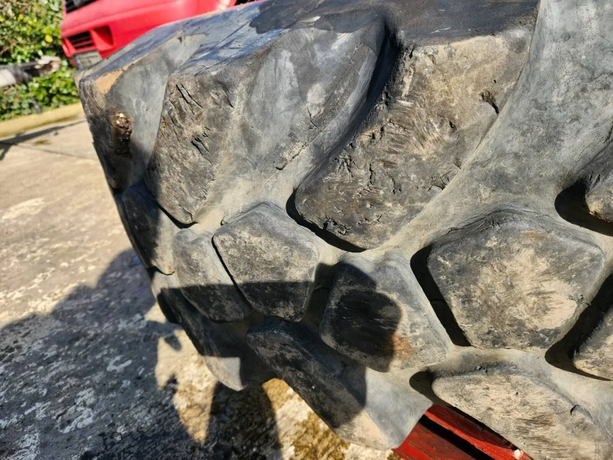Teleporter/Loader Tyres - Image 3