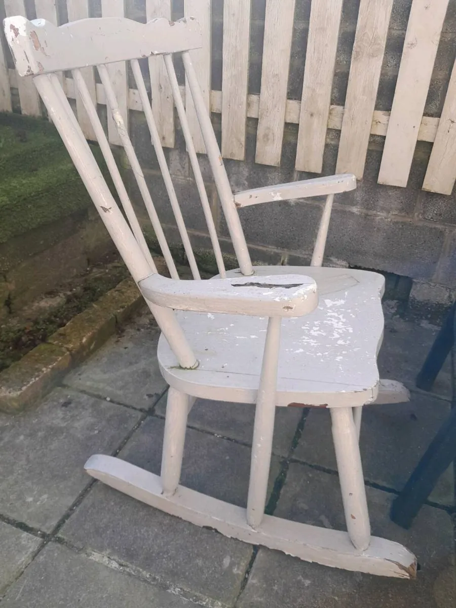 Rocking chair - Image 1