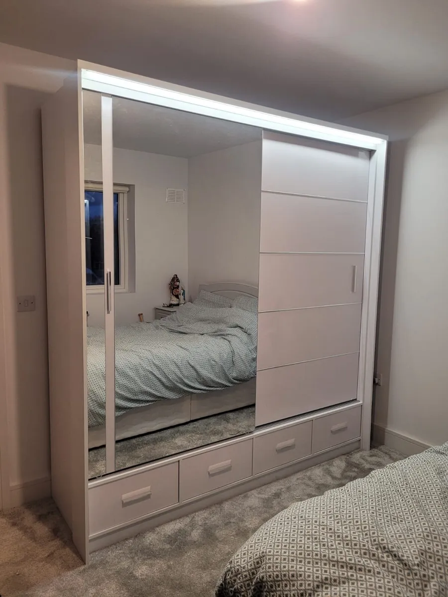 Wardrobe SYCYLIA 203cm LED White *FREE DELIVERY - Image 2