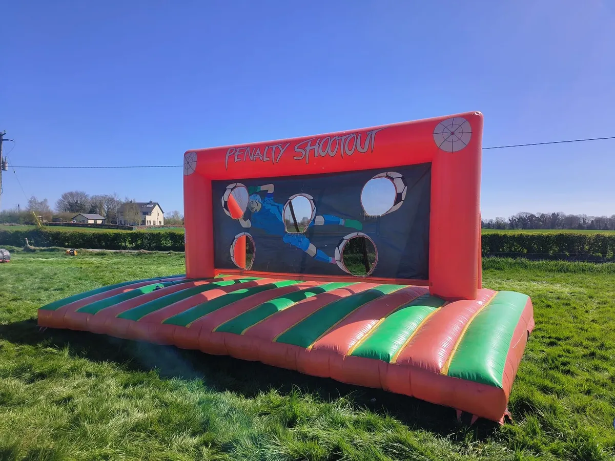 Bouncy Castle - Penalty Shootout