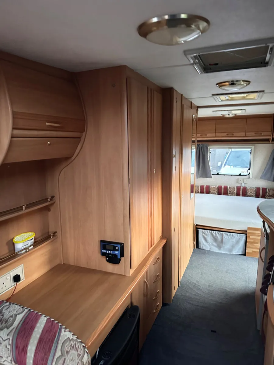 ✨BARGAIN SWIFT CONQUEROR 4 BERTH FIXED BED✨ - Image 4